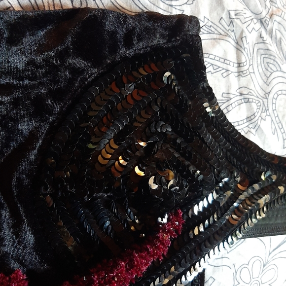 Vintage black sequin & velvet top - Picture 2 of 3
